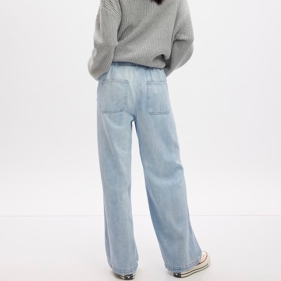 NWT High Rise Denim Wide Leg Jeans - Picture 2 of 2